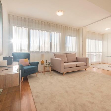 Saldanha Executive Apartment By The Portuguese Butler Lisbon Bagian luar foto