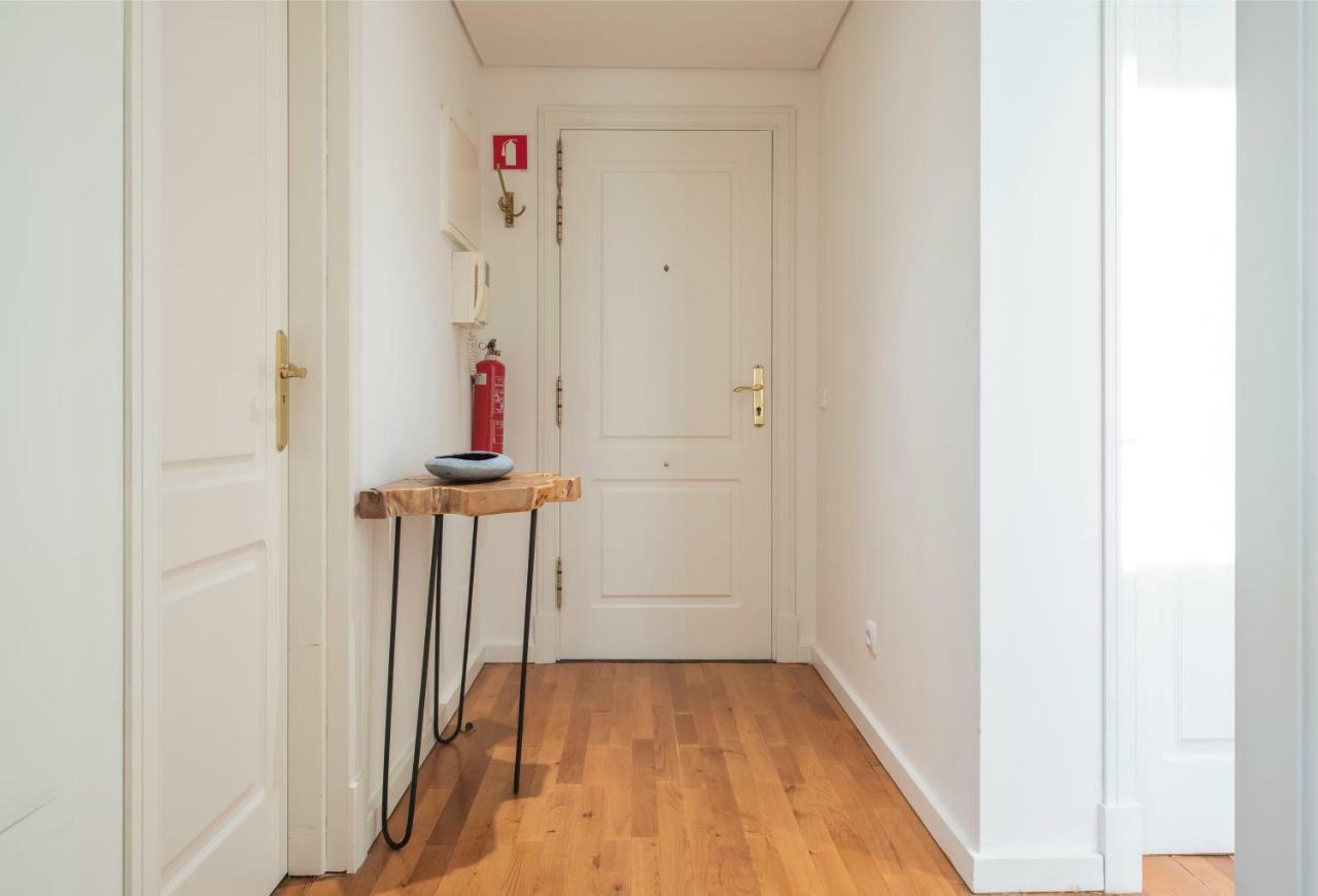 Saldanha Executive Apartment By The Portuguese Butler Lisbon Bagian luar foto